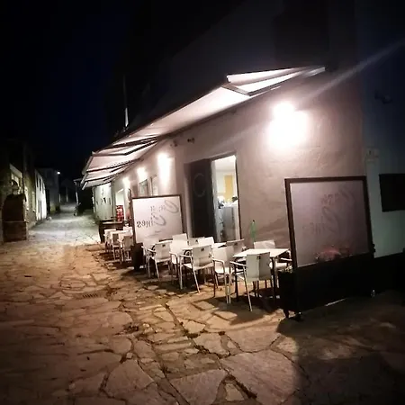 Guest house Casa Cines 3*